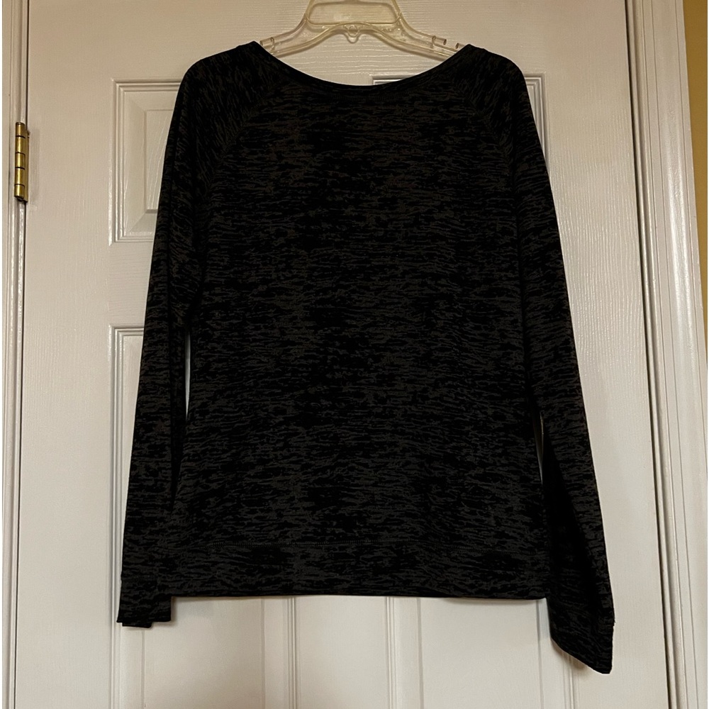 Xersion Small Grey and Black Athletic Shirt